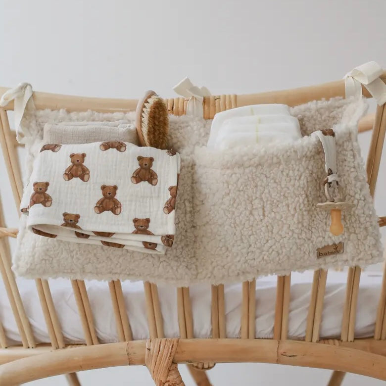 Teddy organizer voor babybedje crème
