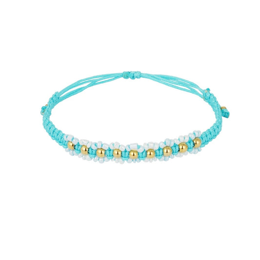 Gevlochten armband met bloemetjes blauw